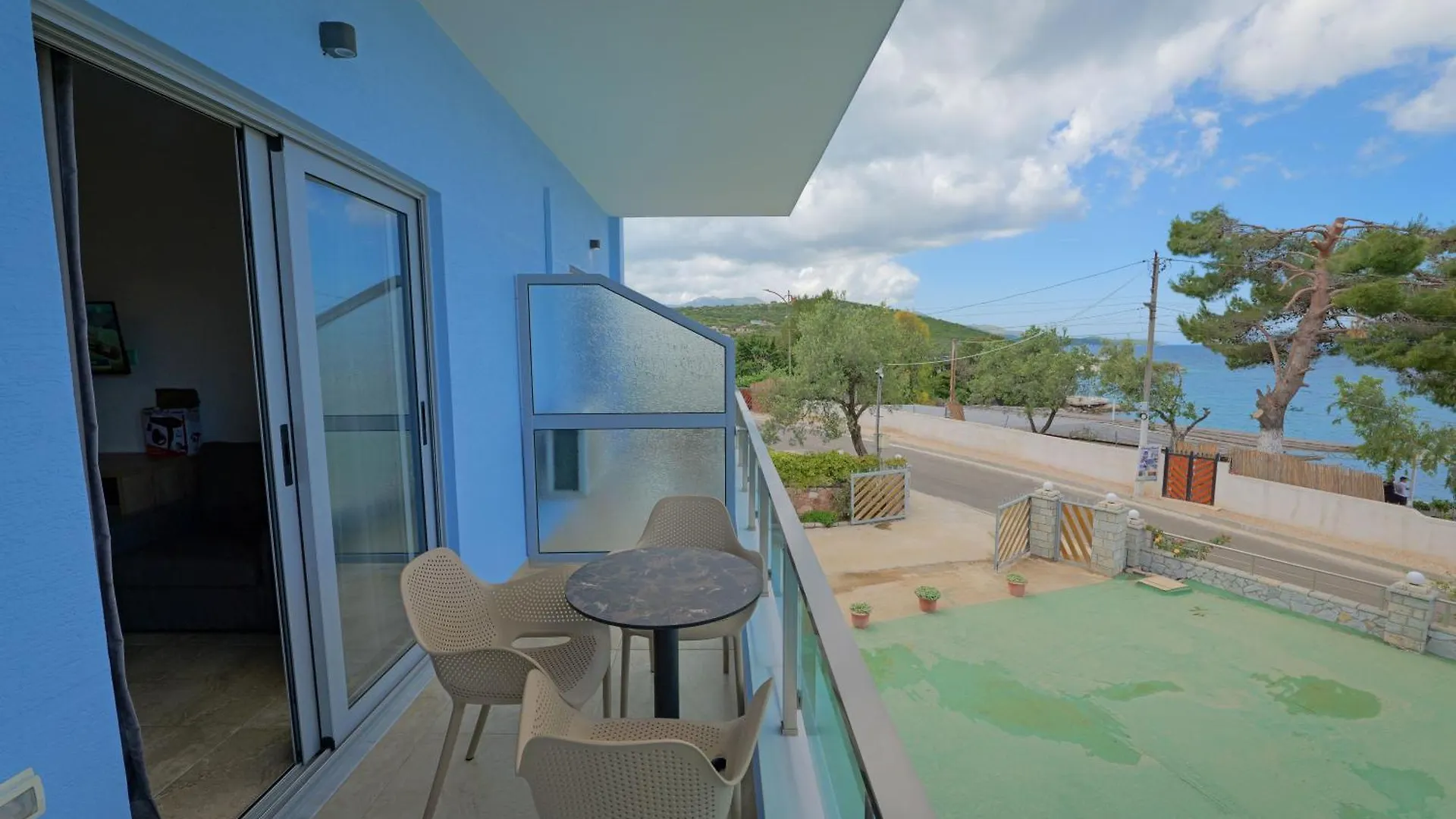 Hotel Esmerald Ksamil 3*,  Albânia