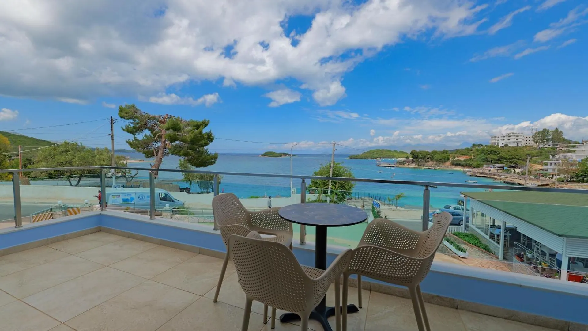 Hotel Esmerald Ksamil