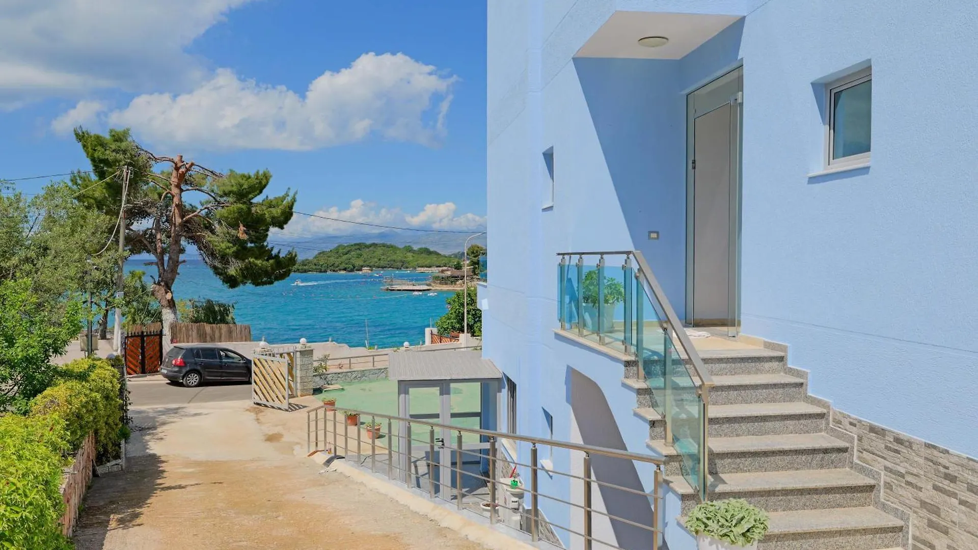 ***  Hotel Esmerald Εξαμίλιο Αλβανία