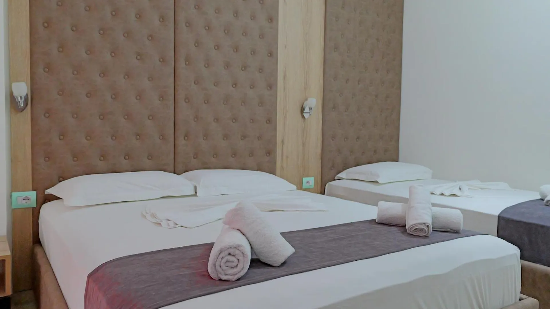 Hotel Esmerald Ksamil
