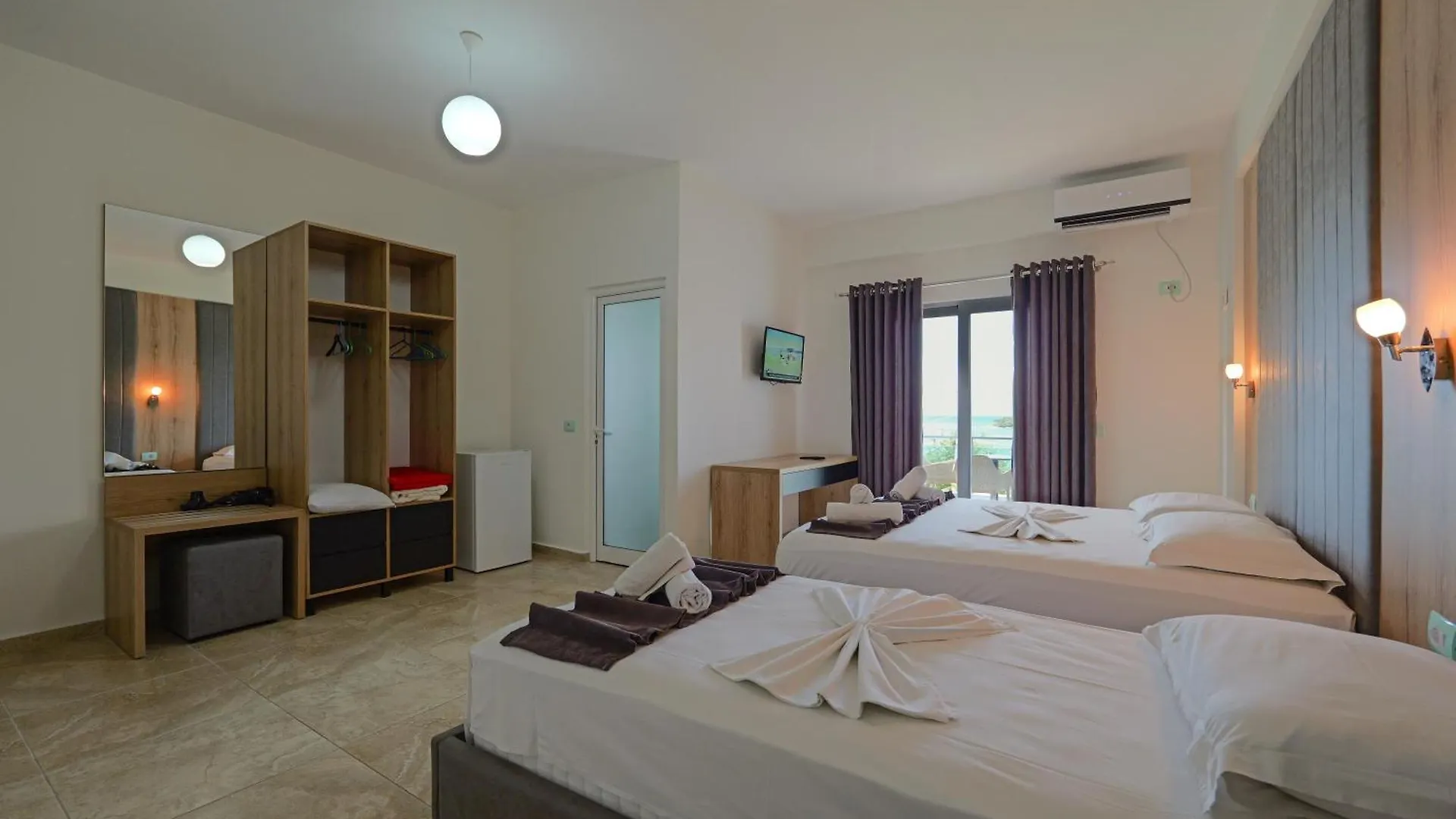 Hotel Esmerald Ksamil