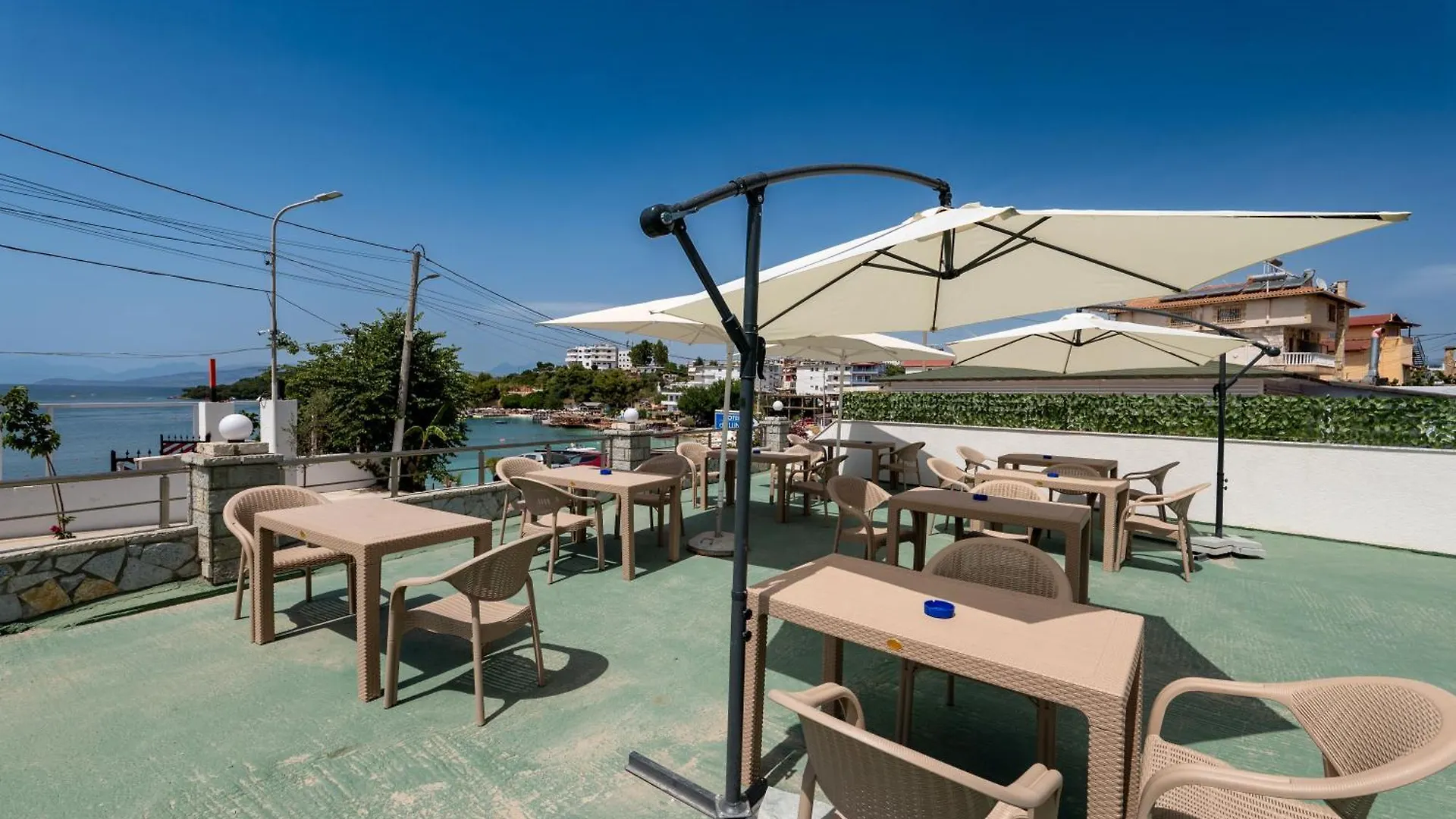 Hotel Esmerald Ksamil
