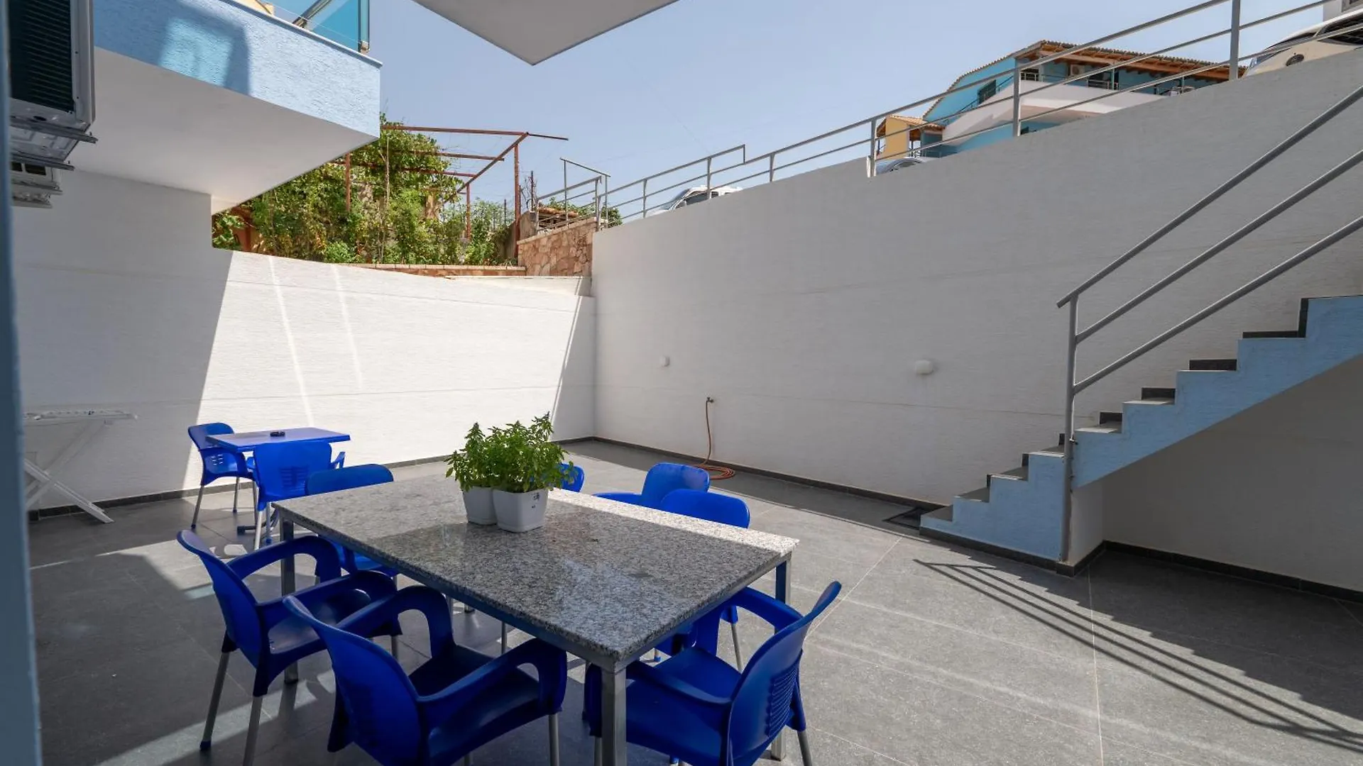 Hotel Esmerald Ksamil