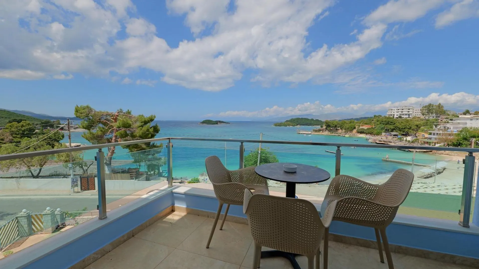 Hotel Esmerald Ksamil Albania