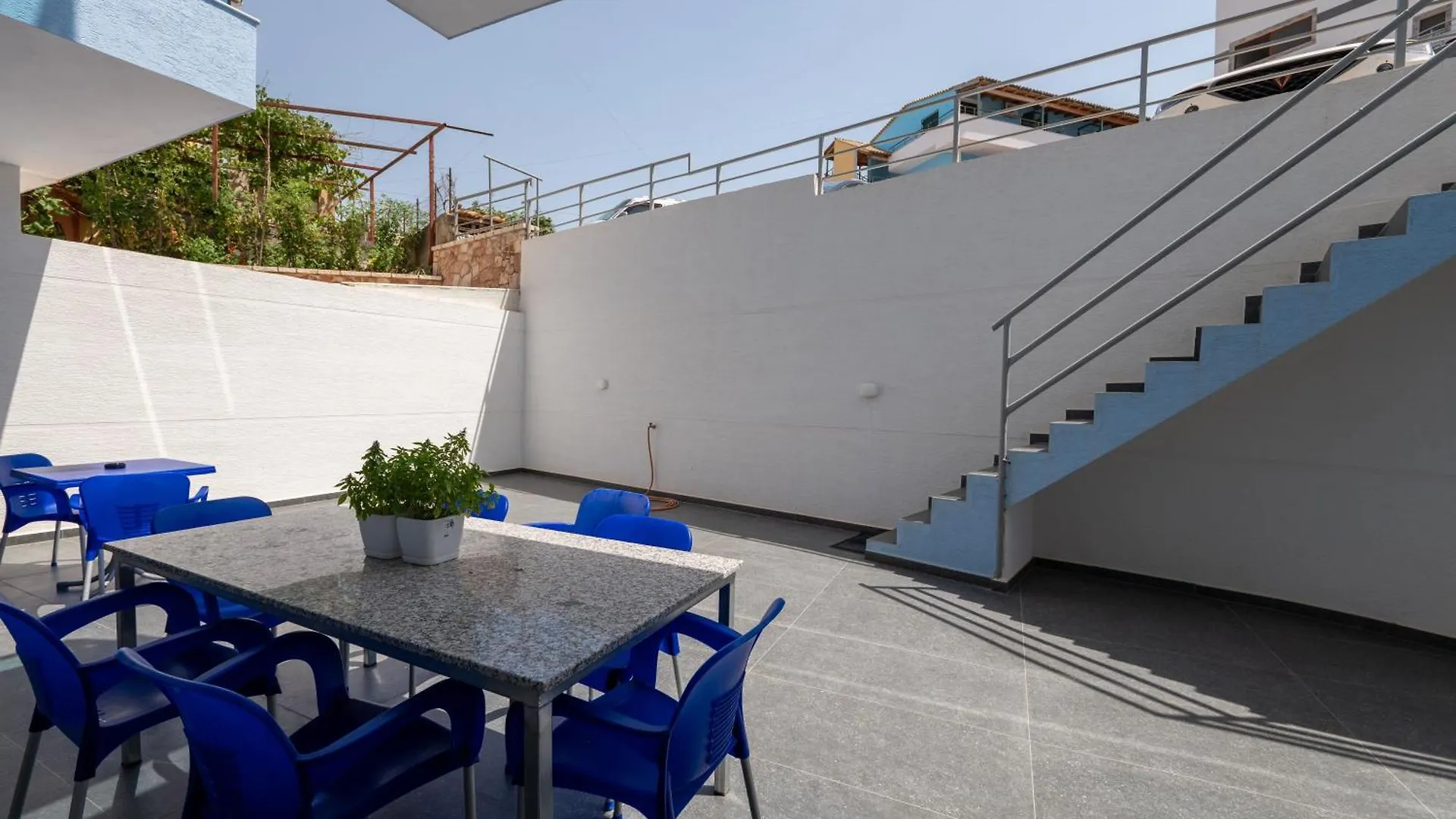 ***  Hotel Esmerald Ksamil Albania